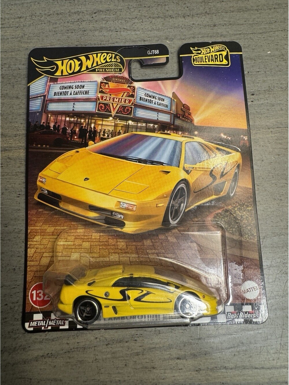 Hot Wheels Premium 2025 Boulevard #132 Yellow '95 Lamborghini Diablo SV